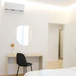 Lindi's 4/7 Tirana