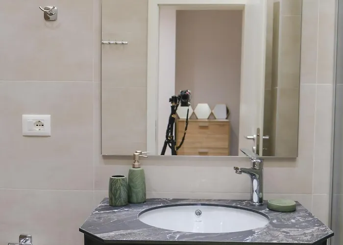 Apartment Lindi's 4/7 Tirana