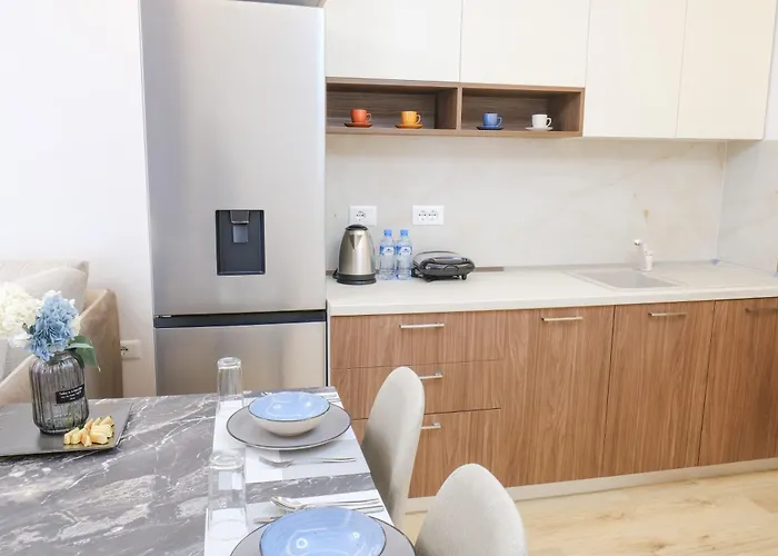 Lindi's 4/7 Apartment